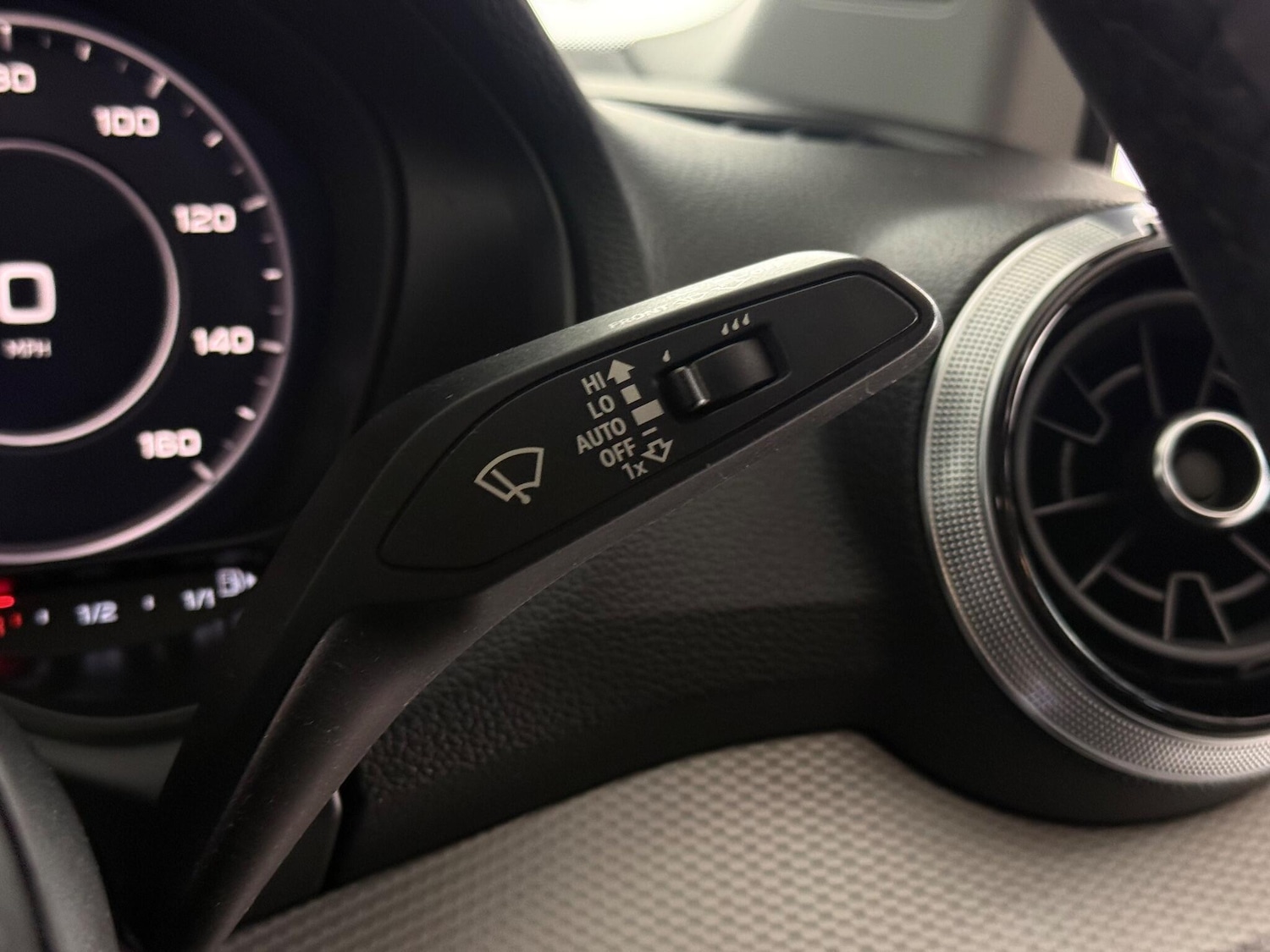 Used Audi Q2 2021 for sale - 77260125: Photo 24