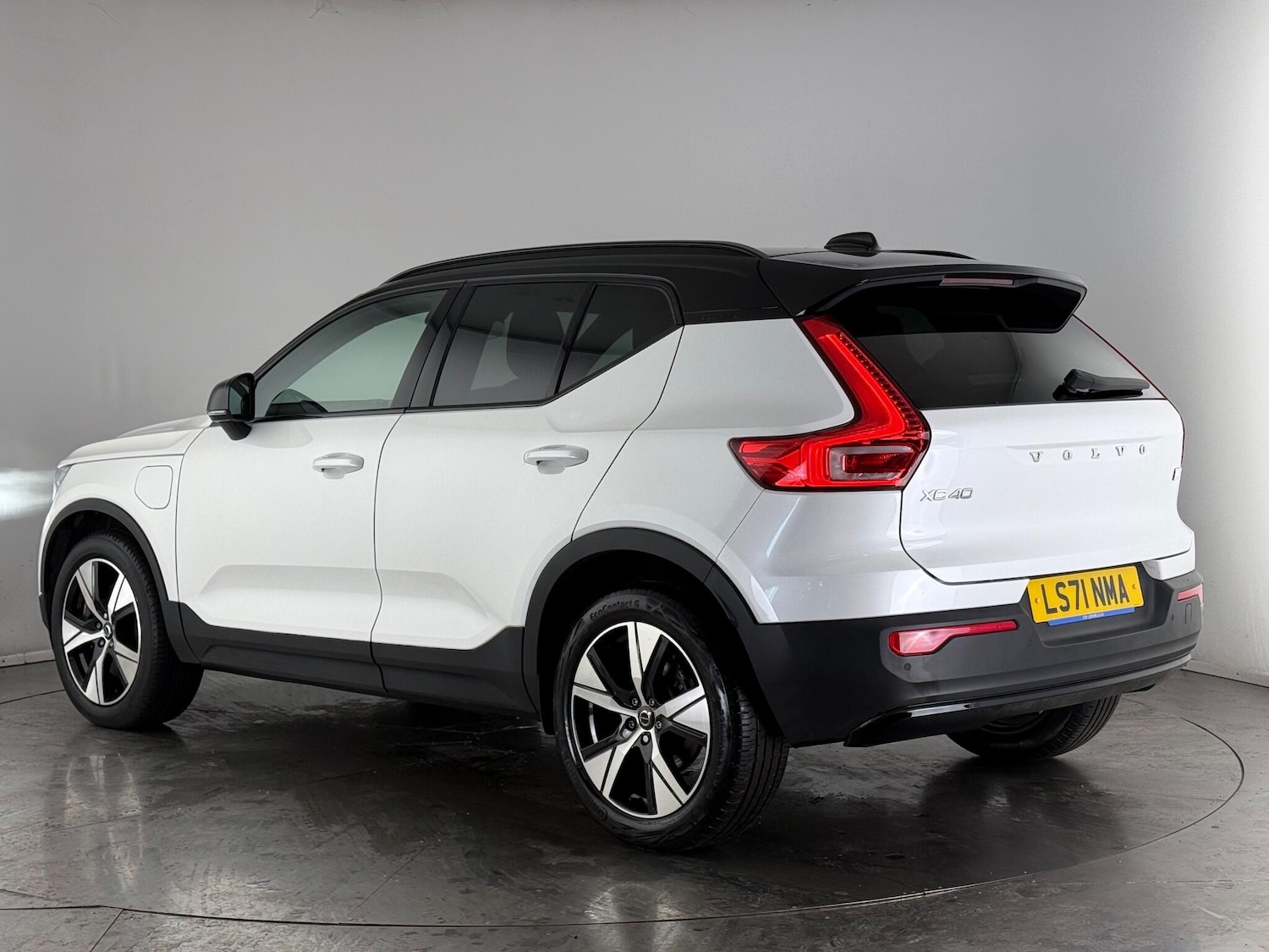 Used Volvo XC40 2021 for sale - 77246197: Photo 4