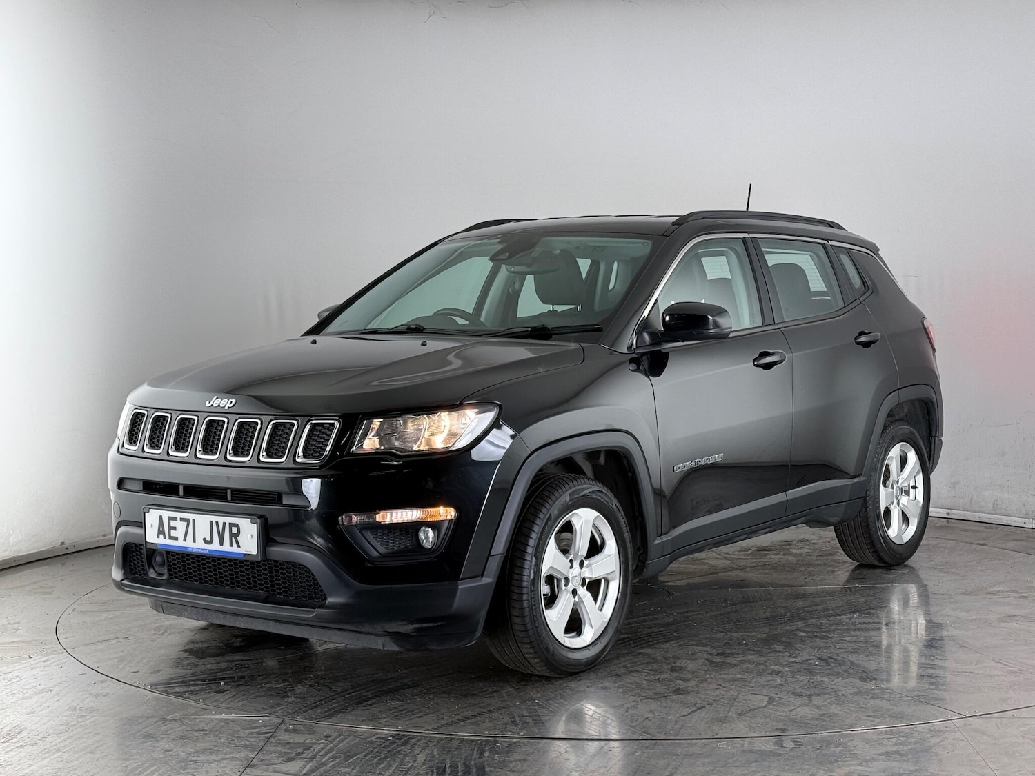 Used Jeep Compass 2021 for sale - 77243039: Photo 2