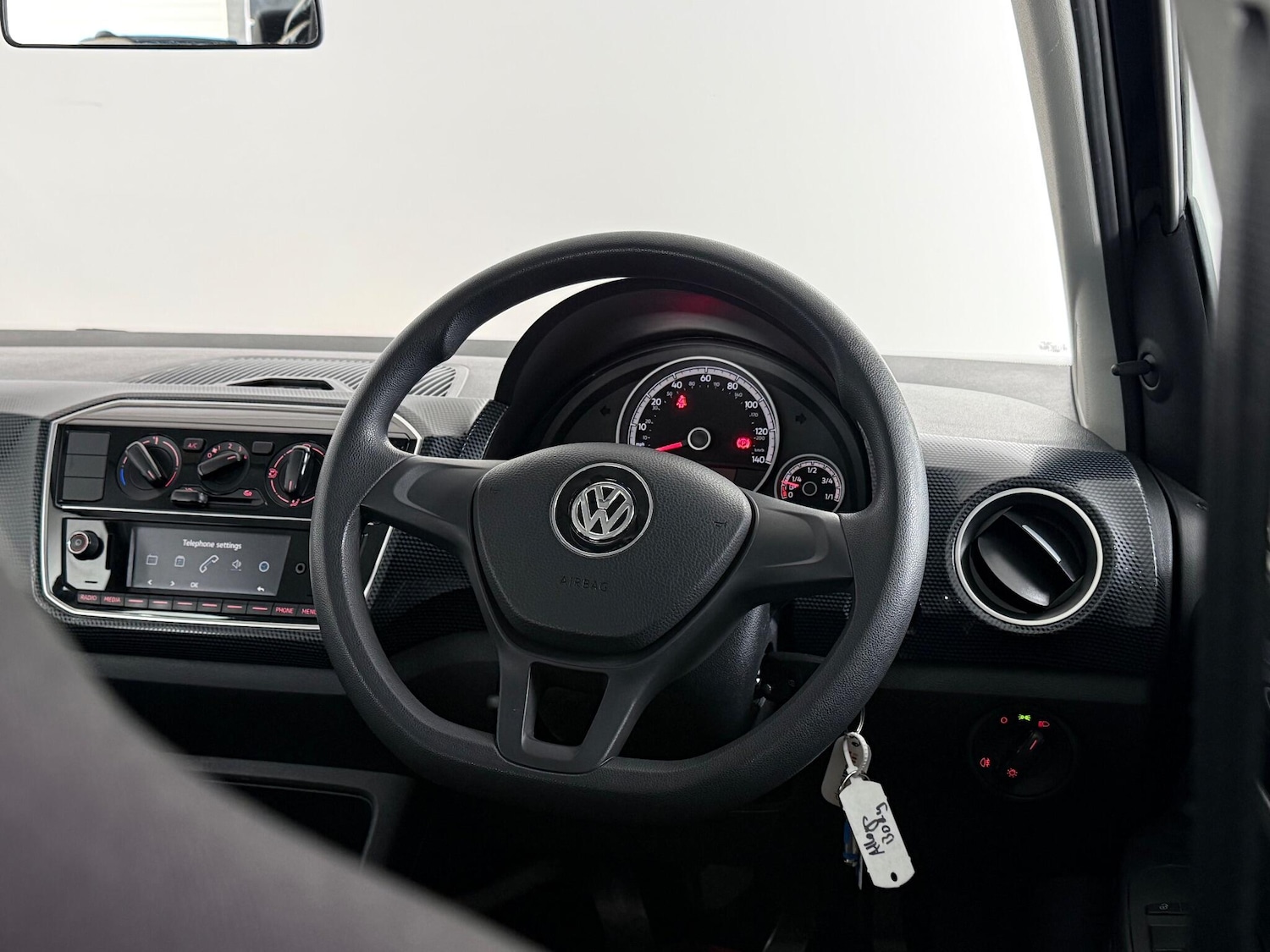 Used Volkswagen up! 2018 for sale - 77259780: Photo 17