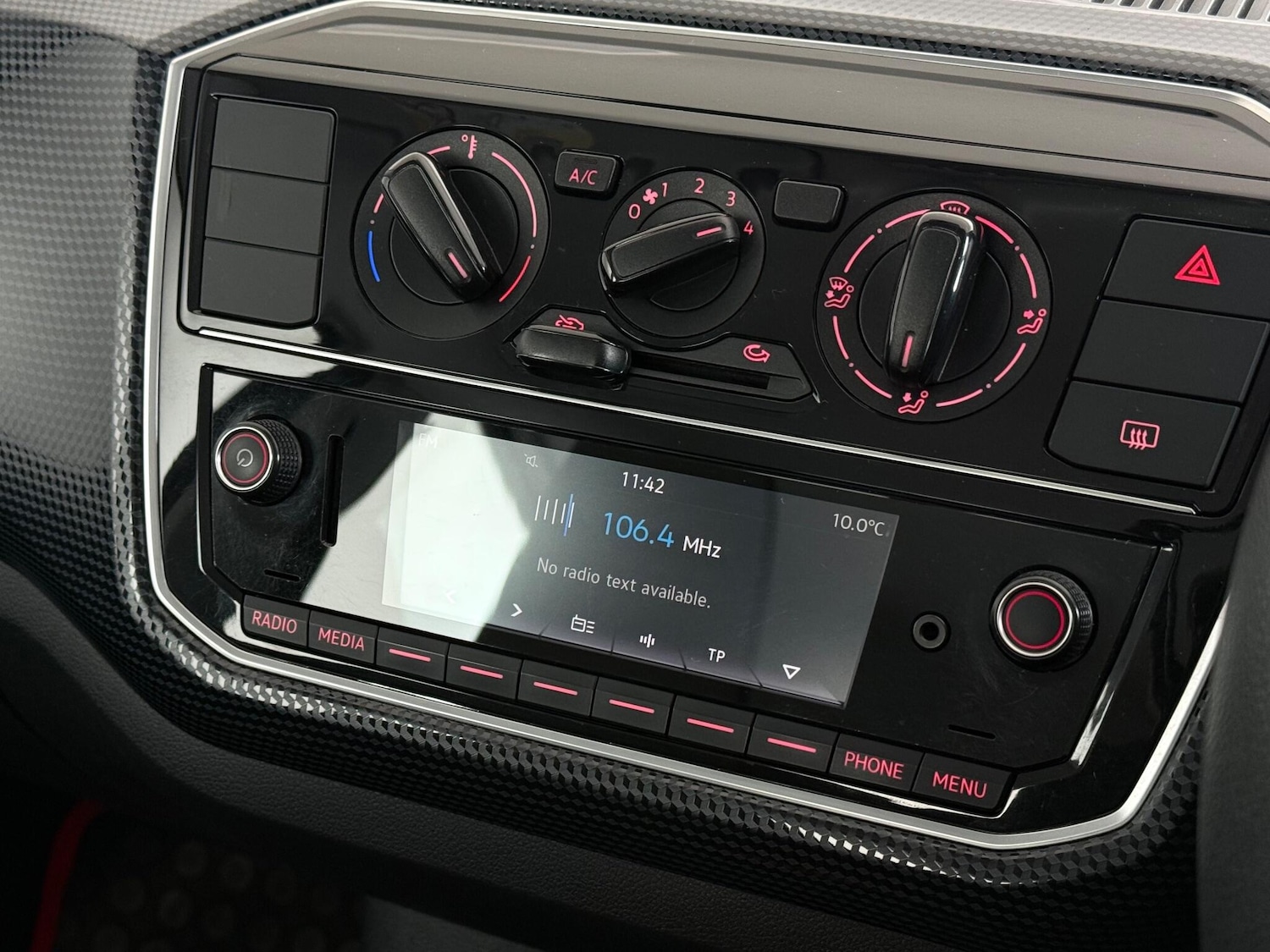 Used Volkswagen up! 2018 for sale - 77259780: Photo 24