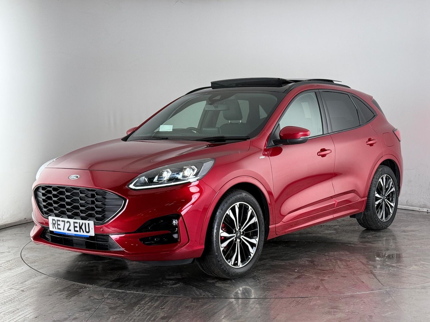 Used Ford Kuga 2022 for sale - 77243477: Photo 2
