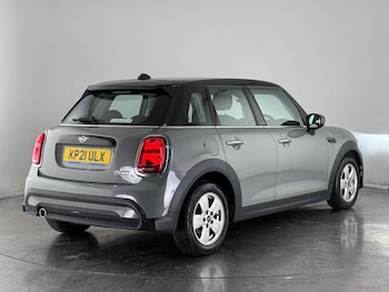 Used MINI Hatch 2021 for sale - 77181122: Photo