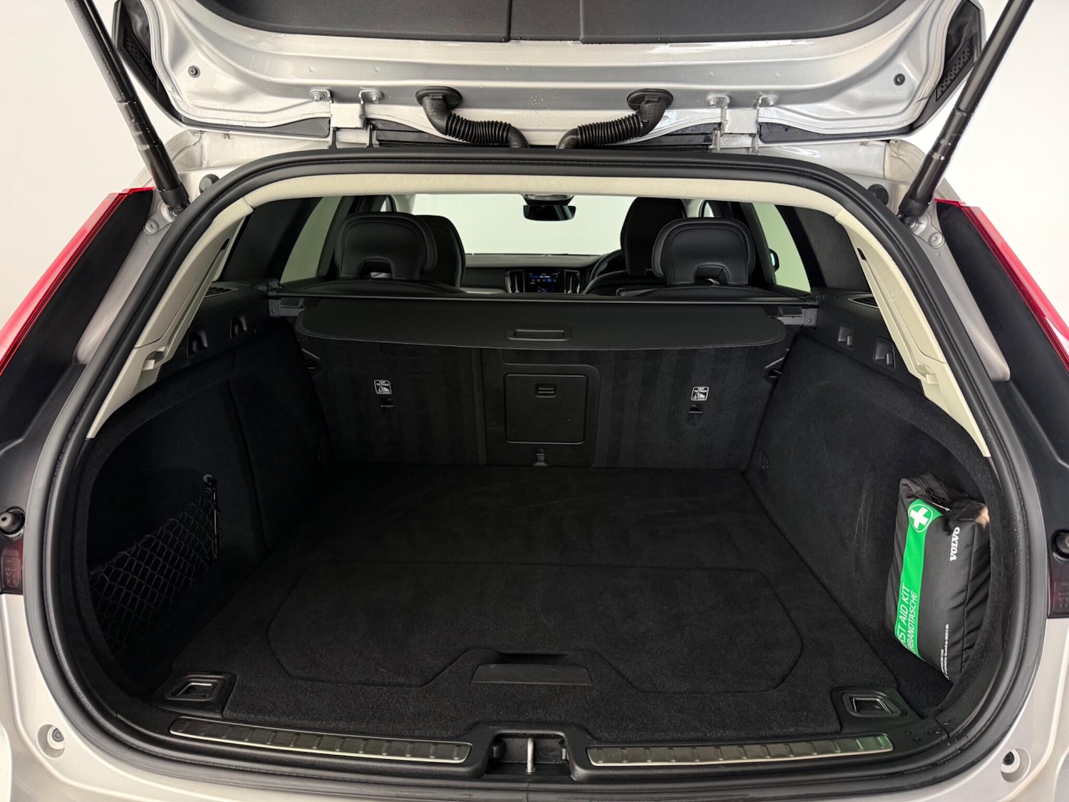 Used Volvo V60 2022 for sale - 77809261: Photo 10