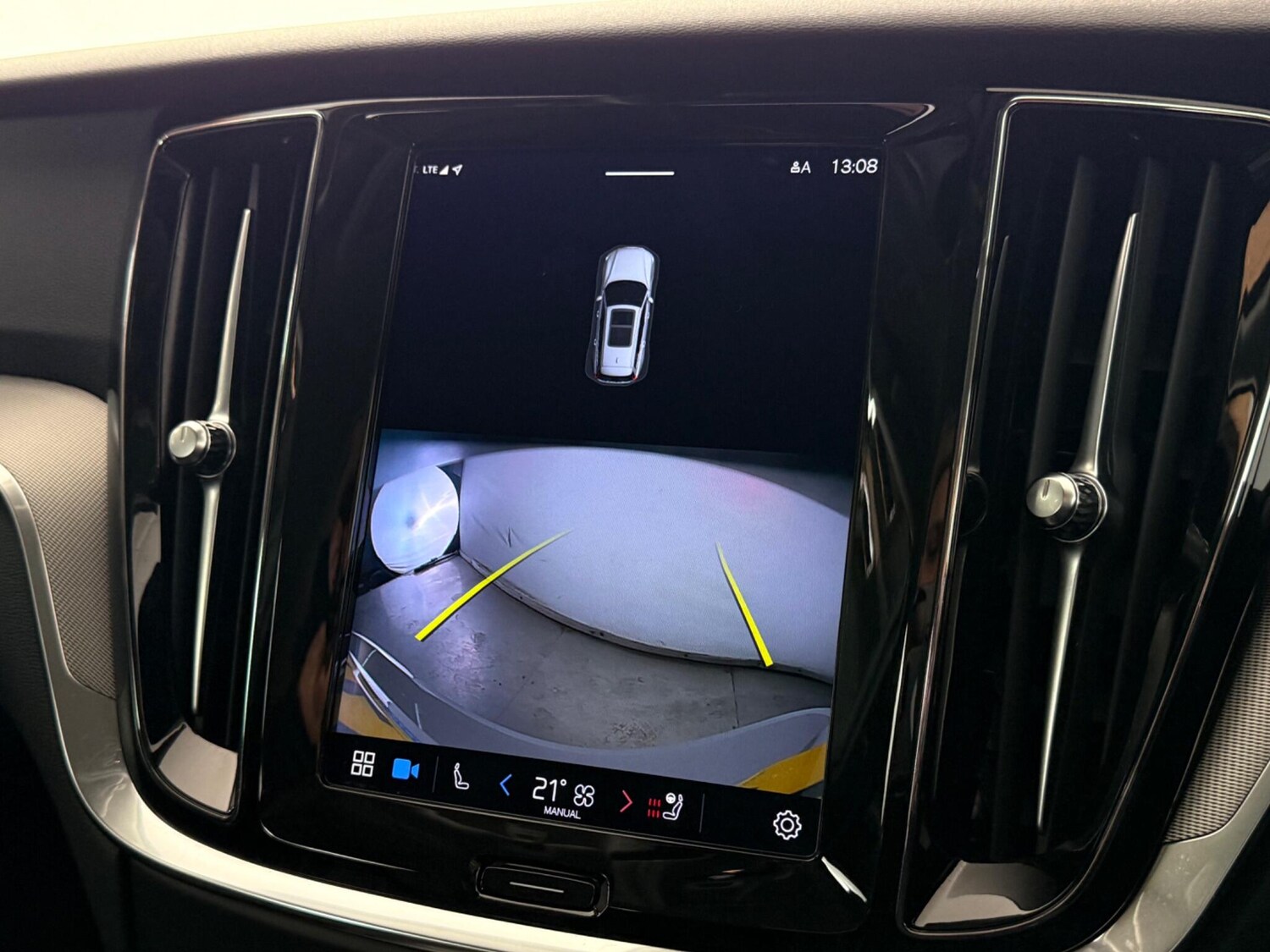 Used Volvo V60 2022 for sale - 77809261: Photo 28