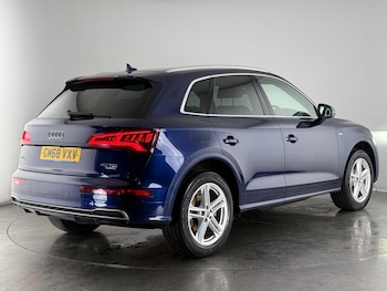 Used Audi Q5 2019 for sale - 77181195: Photo