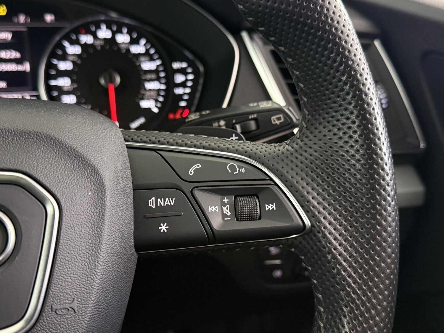 Used Audi Q5 2019 for sale - 76468242: Photo 28