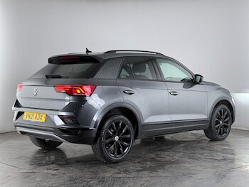 Used Volkswagen T-Roc 2021 for sale - 77260001: Photo