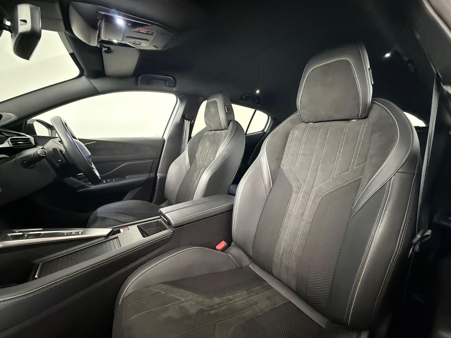 Used Peugeot 408 2024 for sale - 77181331: Photo 14