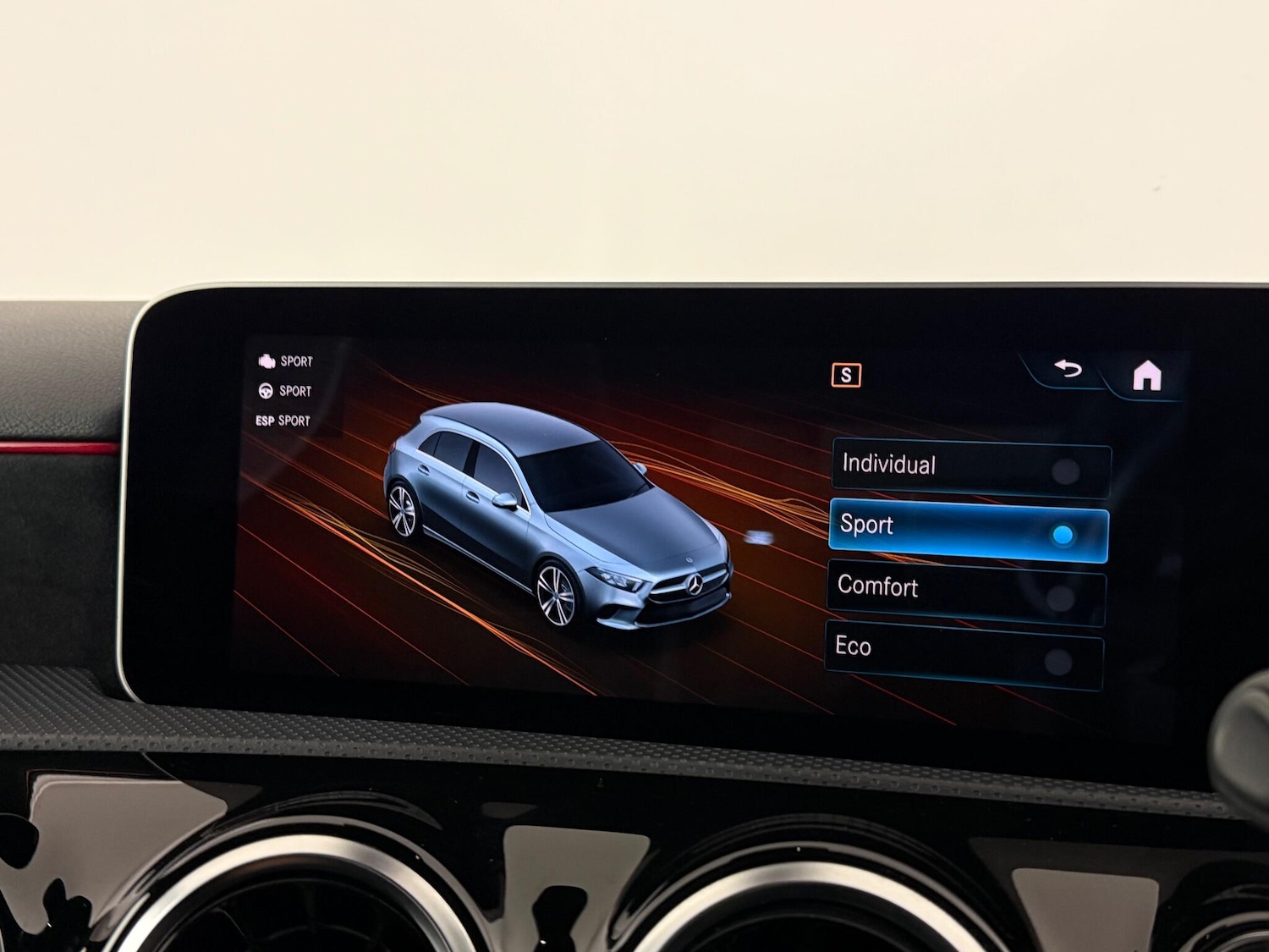 Used Mercedes-Benz A-Class 2019 for sale - 77222547: Photo 26