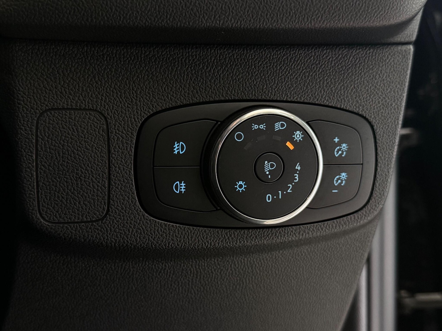 Used Ford Focus 2022 for sale - 77180928: Photo 32