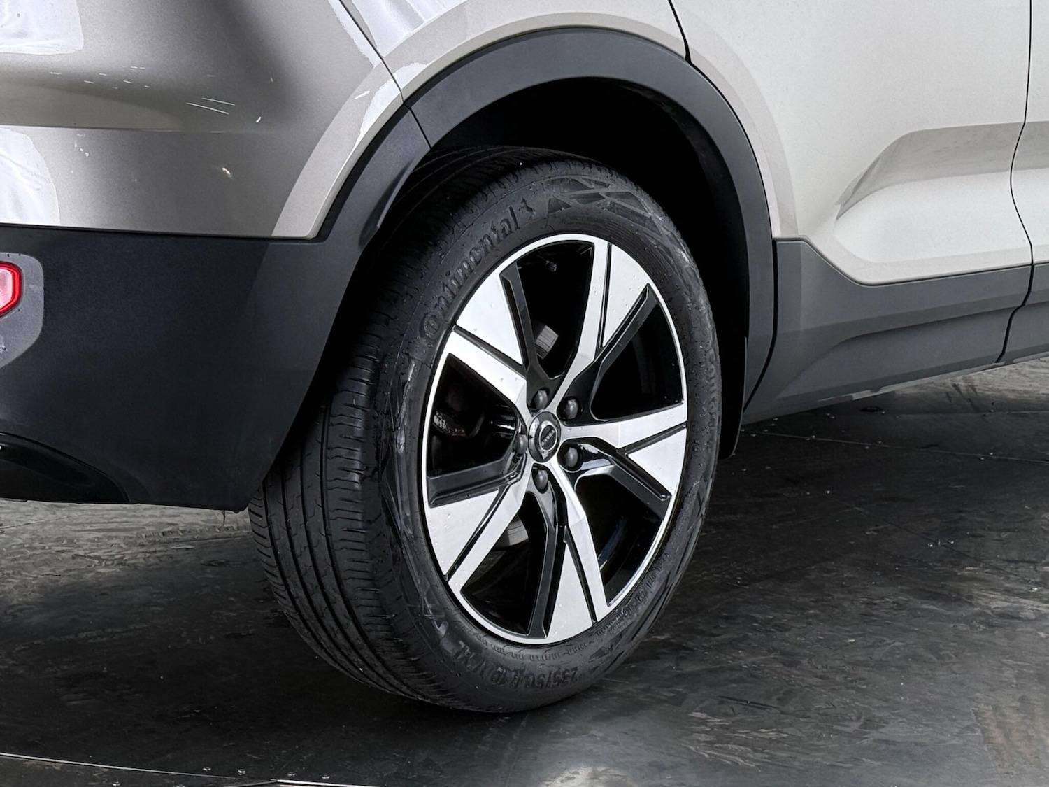 Used Volvo XC40 2022 for sale - 76468383: Photo 12