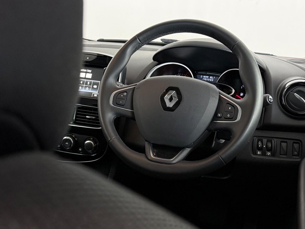 Used Renault Clio 2019 for sale - 76280033: Photo 19