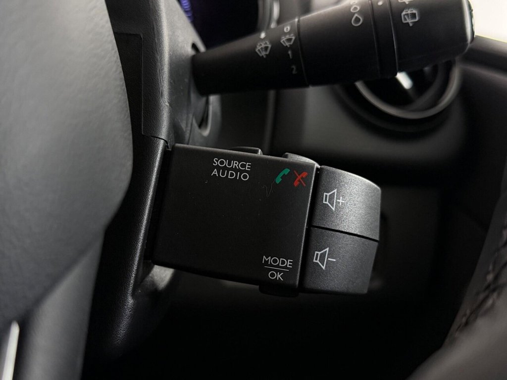 Used Renault Clio 2019 for sale - 76280033: Photo 28