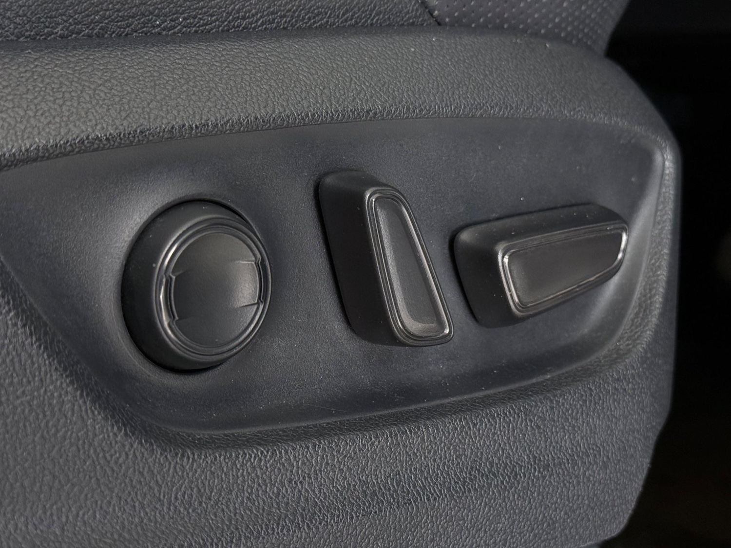 Used Toyota C-HR 2020 for sale - 77243963: Photo 17