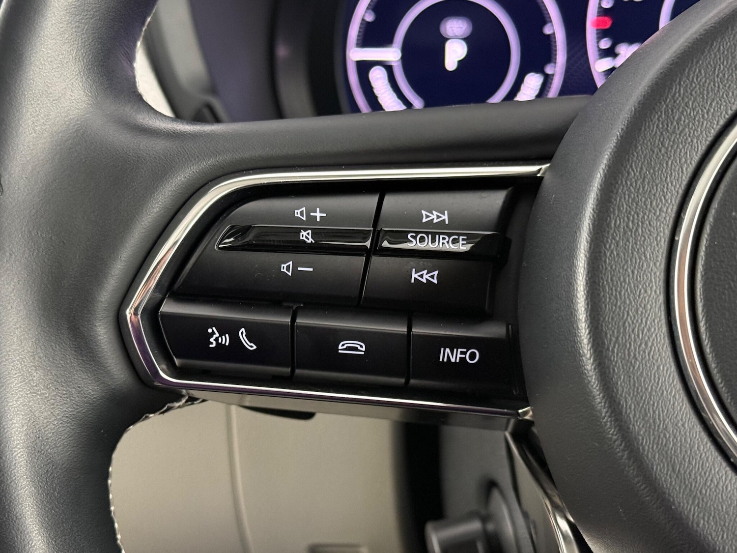 Used Mazda CX-60 2024 for sale - 76468379: Photo 31