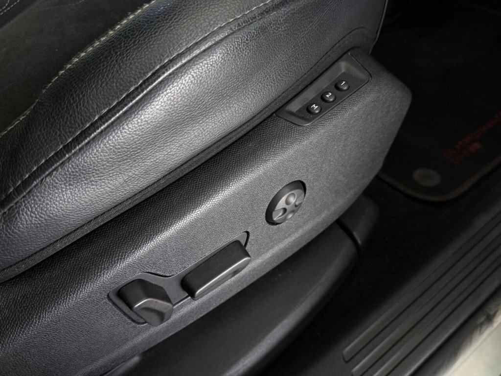 Used DS Automobiles DS 7 Crossback 2021 for sale - 76092438: Photo 18