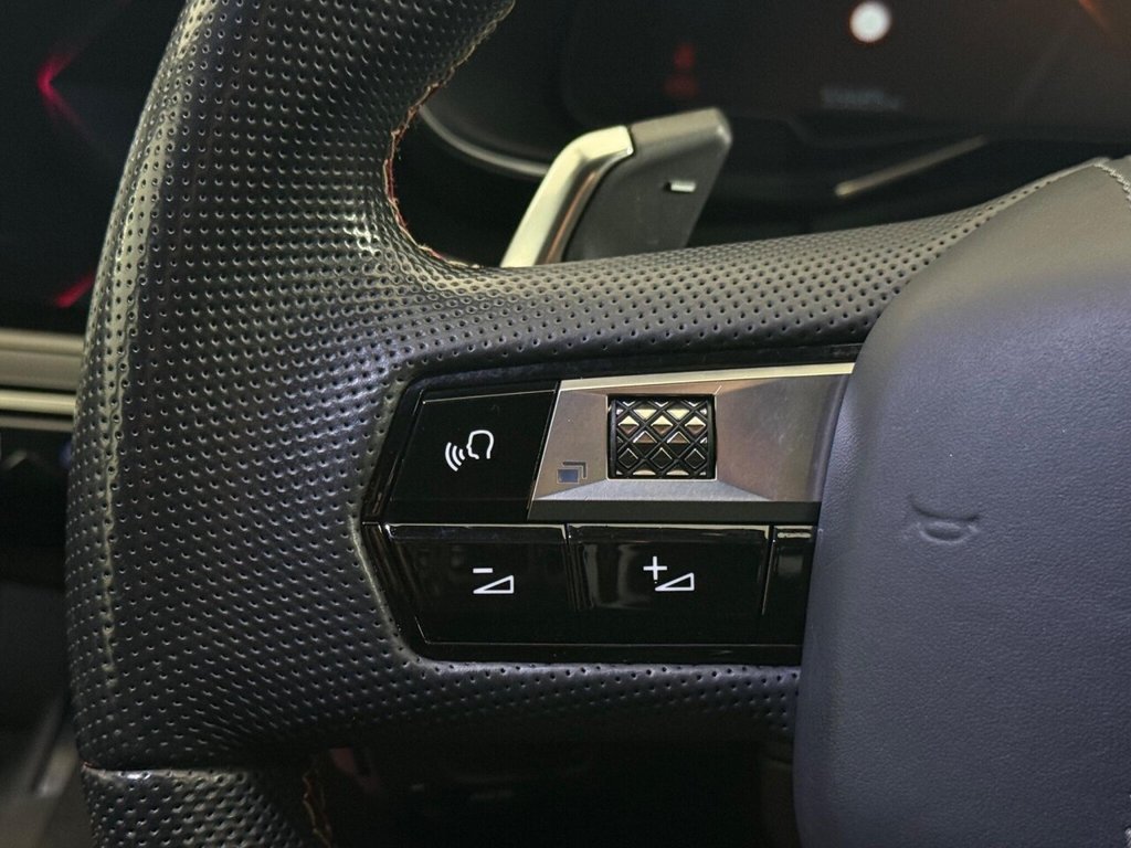 Used DS Automobiles DS 7 Crossback 2021 for sale - 76092438: Photo 25