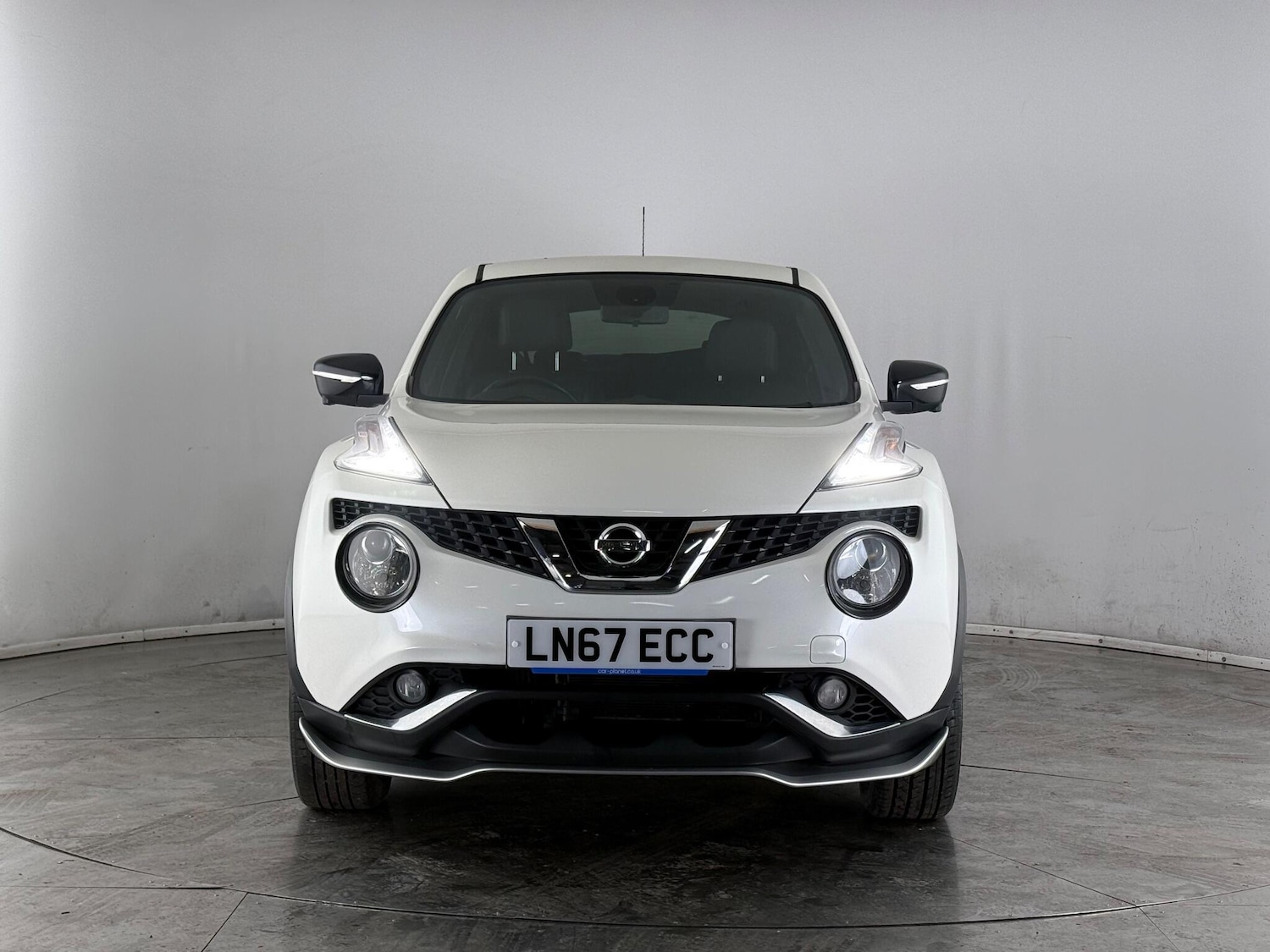 Used Nissan Juke 2017 for sale - 77180865: Photo 2
