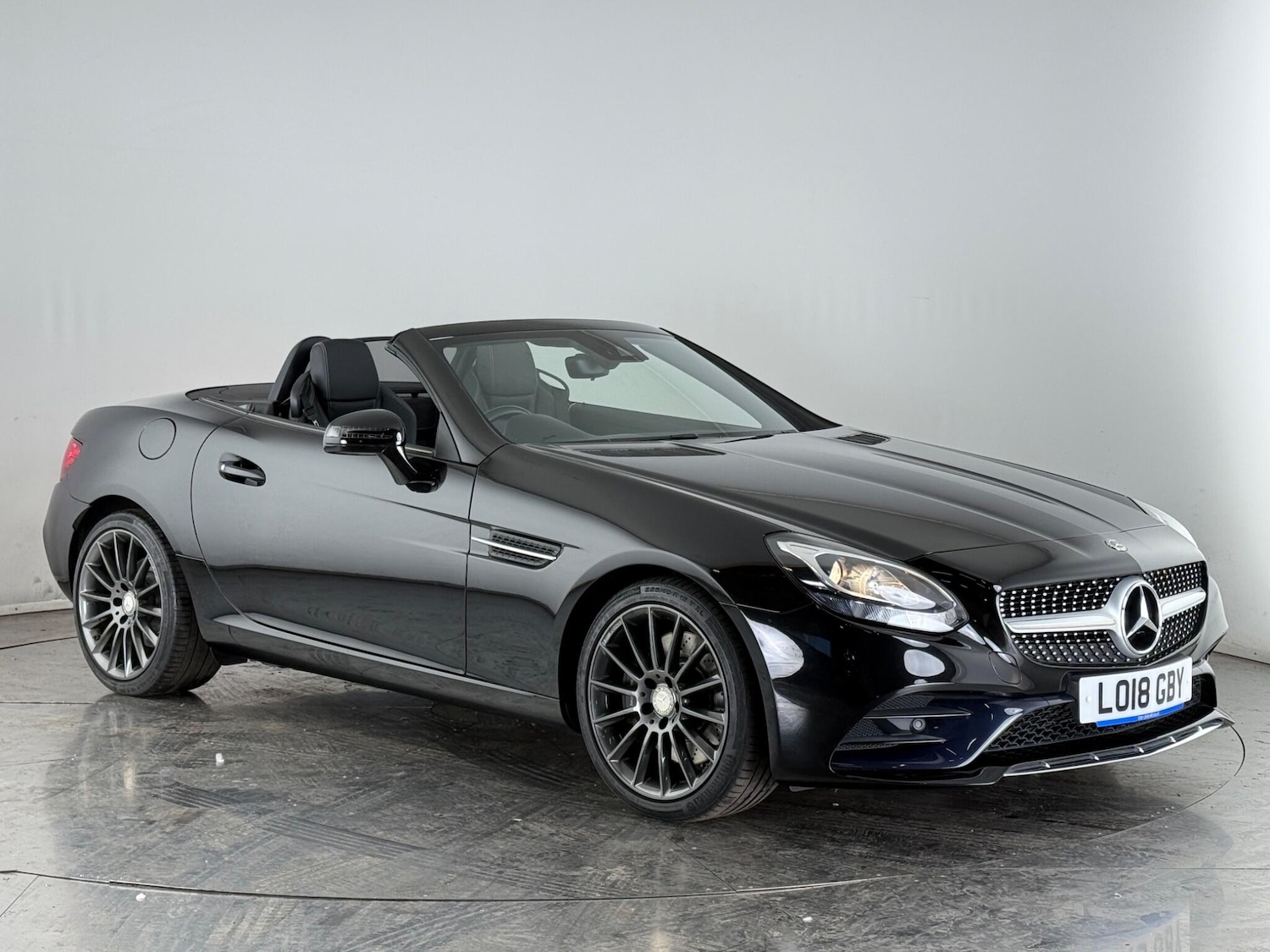 Used Mercedes-Benz SLC 2018 for sale - 76468448: Photo 1