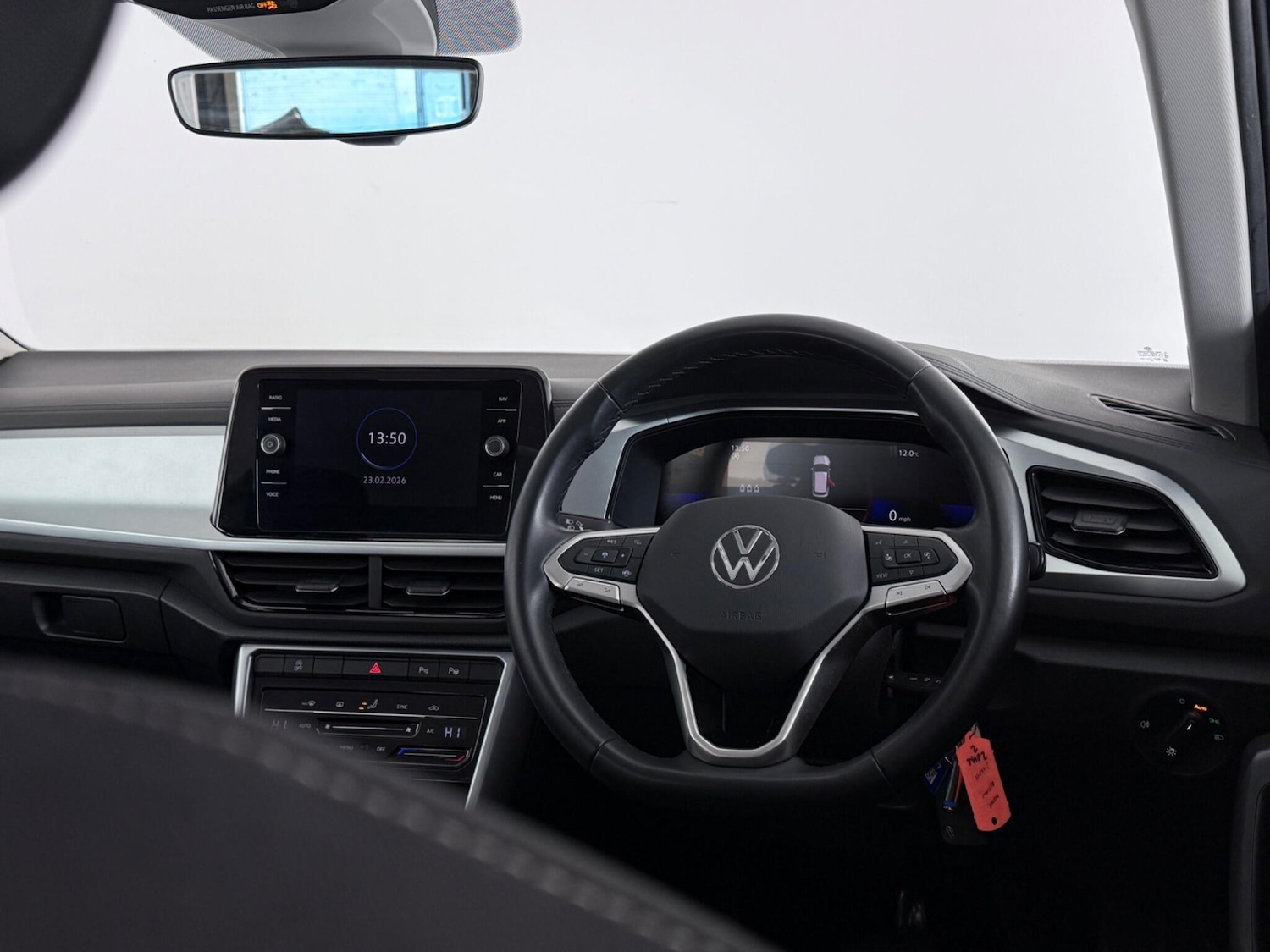 Used Volkswagen T-Roc 2023 for sale - 77550822: Photo 15