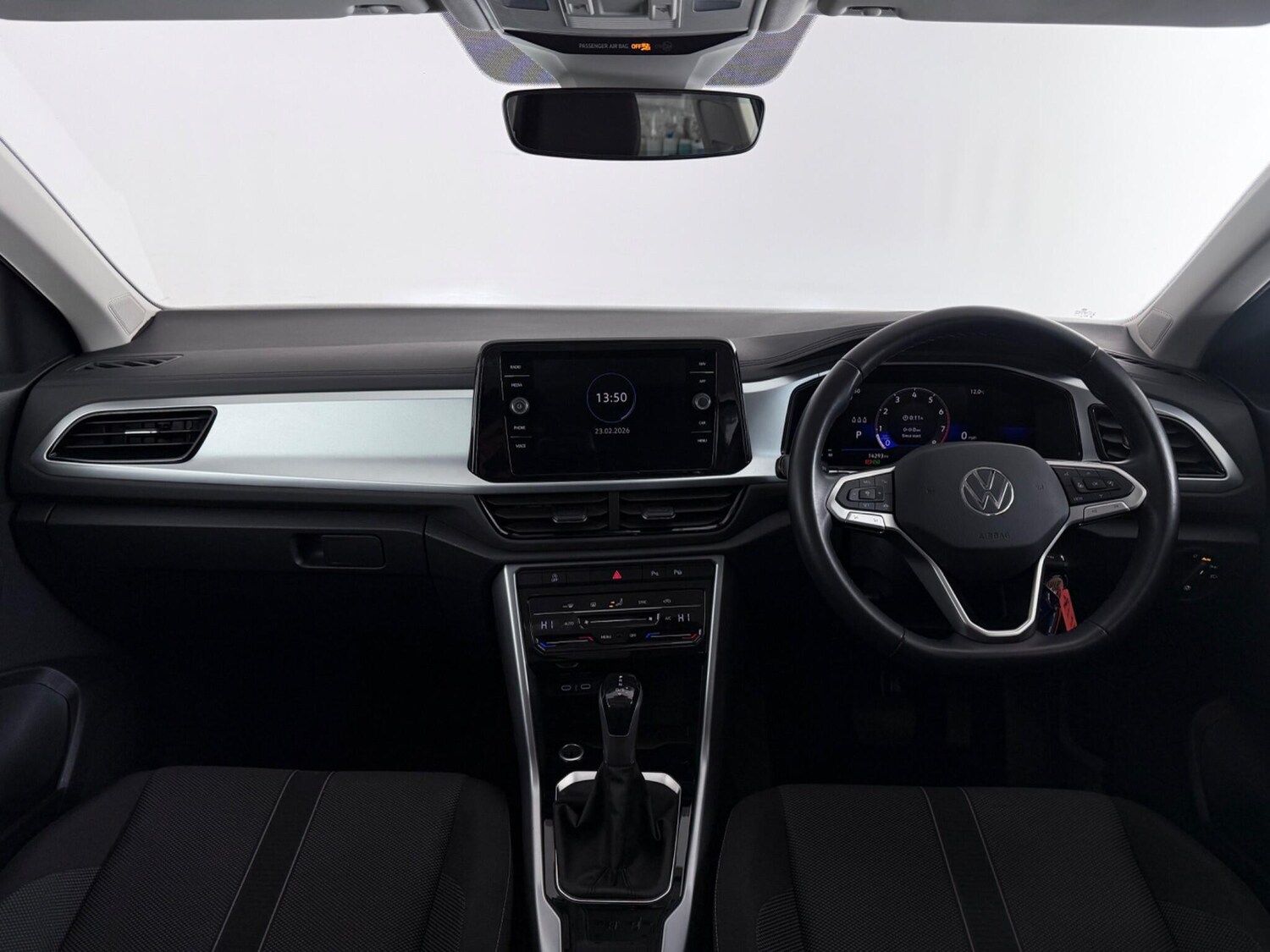 Used Volkswagen T-Roc 2023 for sale - 77550822: Photo 16