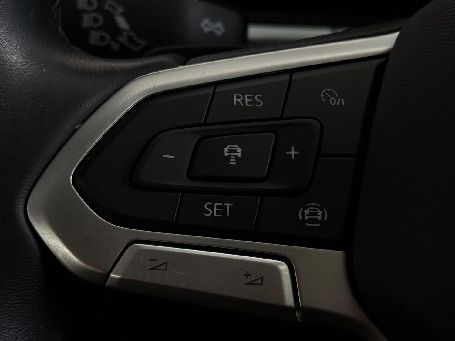 Used Volkswagen T-Roc 2023 for sale - 77550822: Photo 19