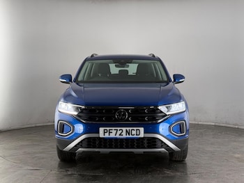 Used Volkswagen T-Roc 2023 for sale - 77550822: Photo