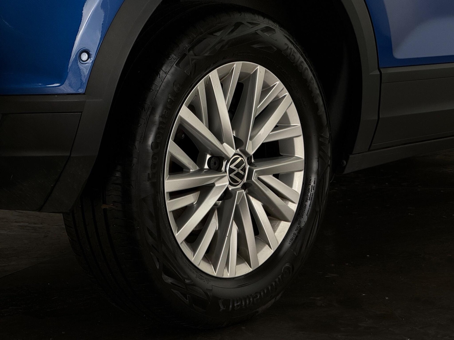 Used Volkswagen T-Roc 2023 for sale - 77550822: Photo 9