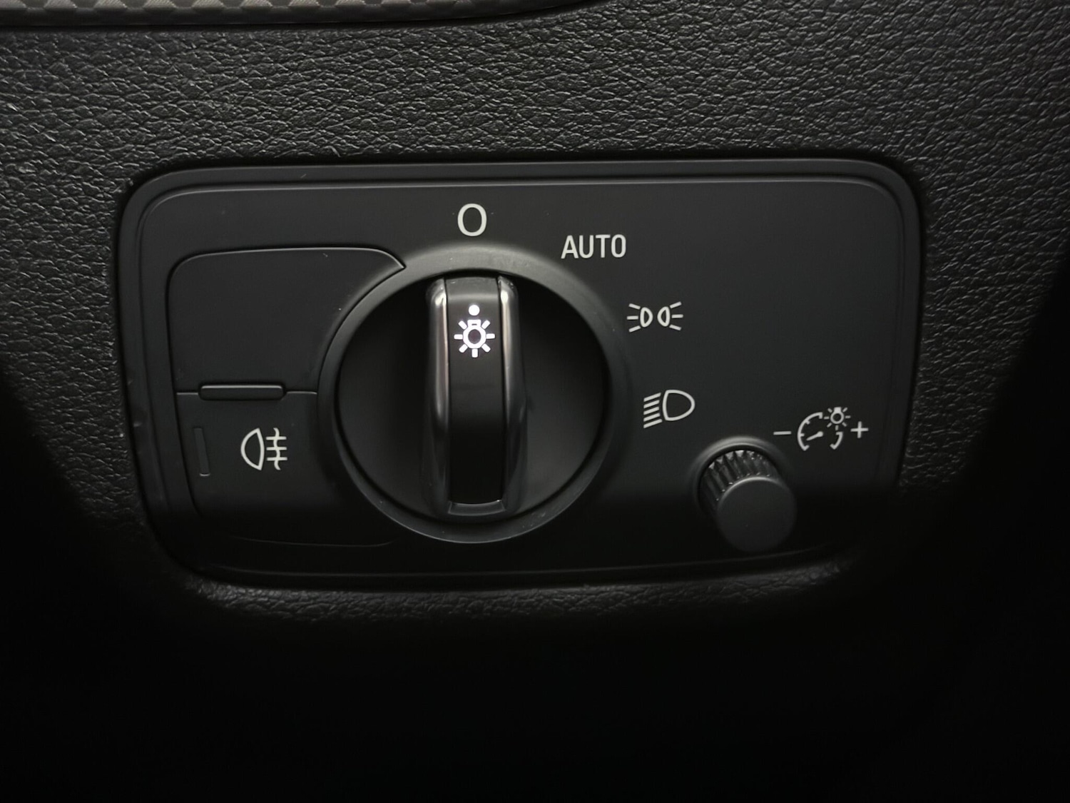 Used Audi Q2 2022 for sale - 77246893: Photo 32