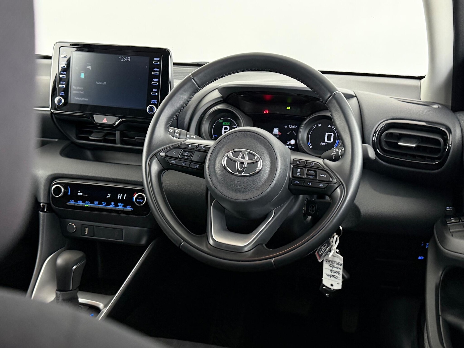 Used Toyota Yaris 2022 for sale - 76468465: Photo 22