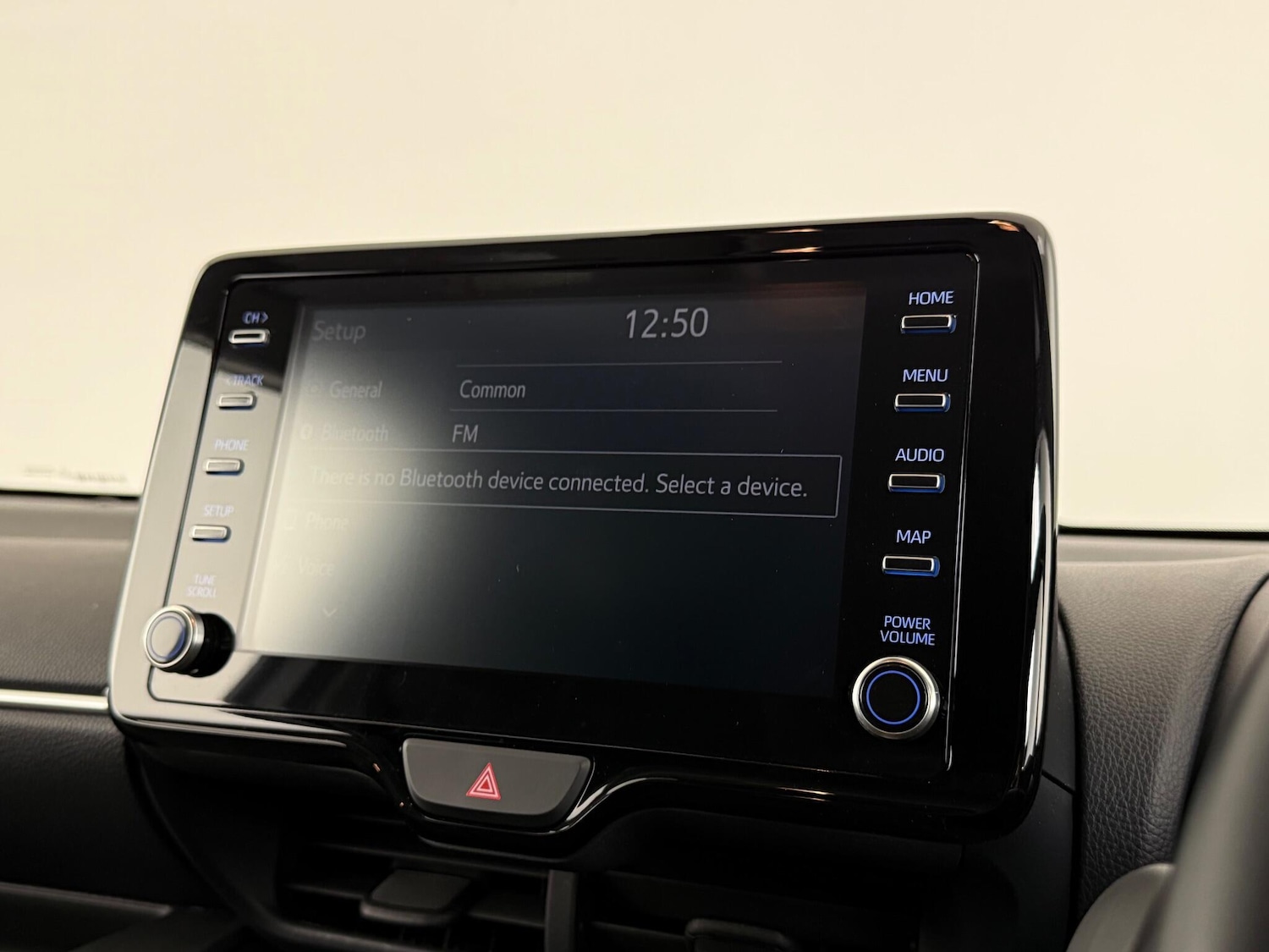 Used Toyota Yaris 2022 for sale - 76468465: Photo 36