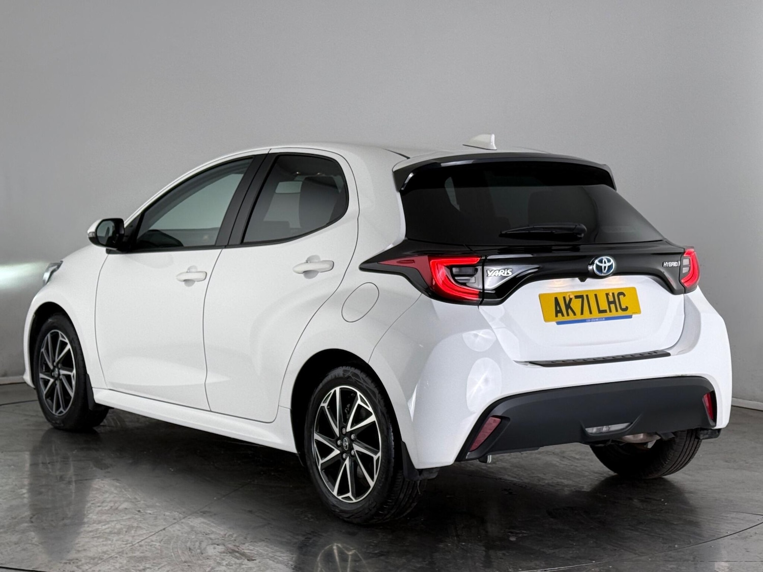 Used Toyota Yaris 2022 for sale - 76468465: Photo 5