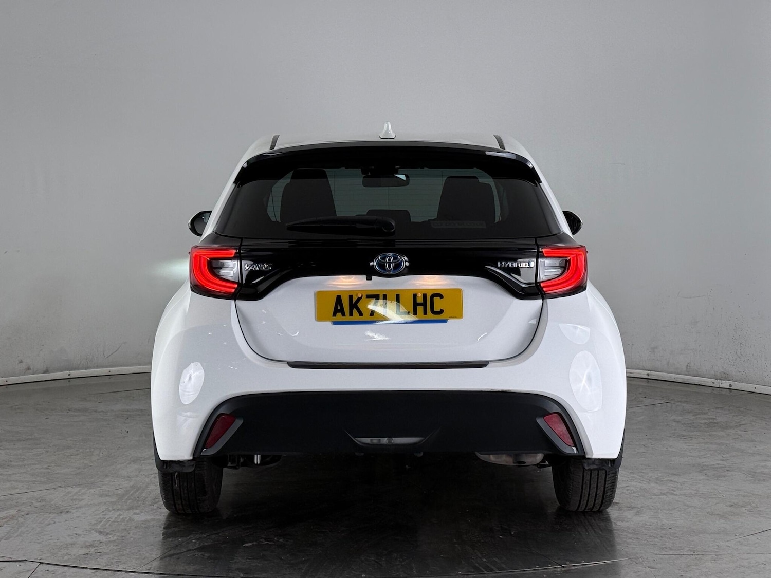 Used Toyota Yaris 2022 for sale - 76468465: Photo 9