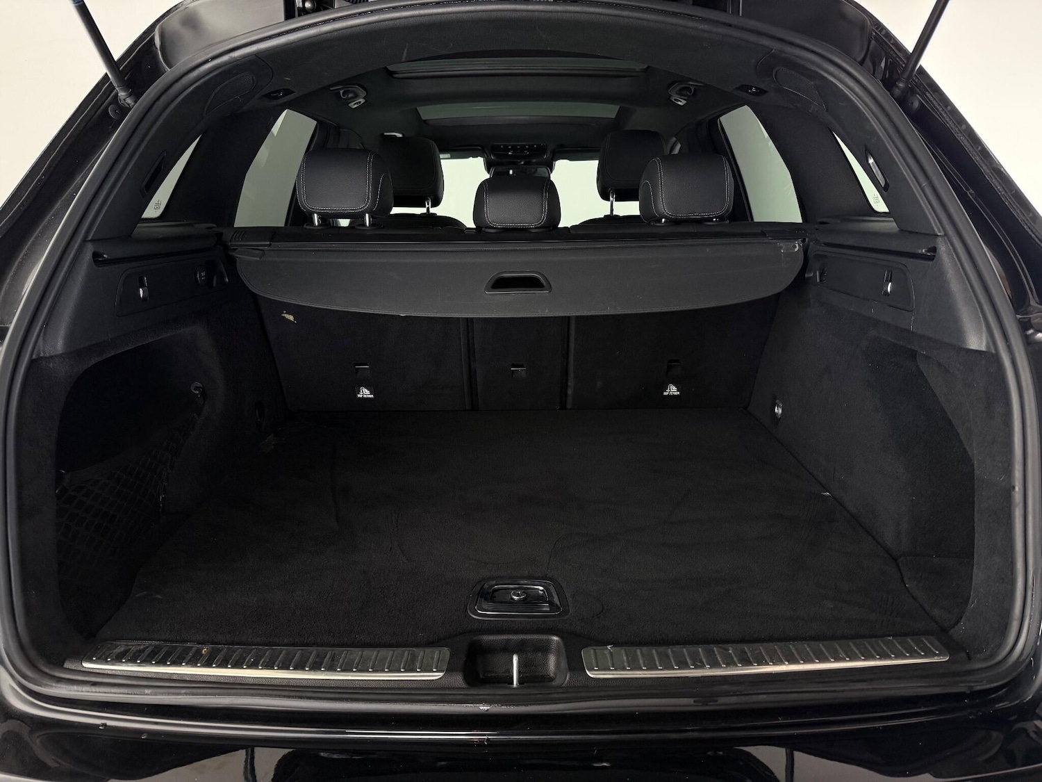 Used Mercedes-Benz GLC 2019 for sale - 76468791: Photo 12