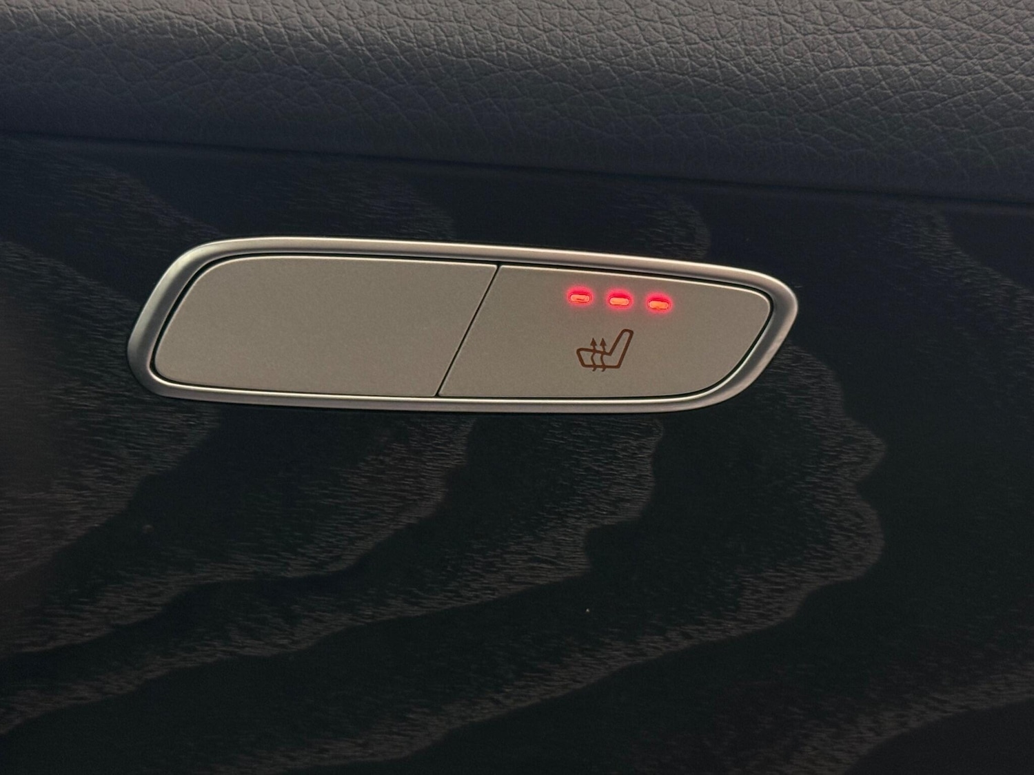 Used Mercedes-Benz GLC 2019 for sale - 76468791: Photo 18