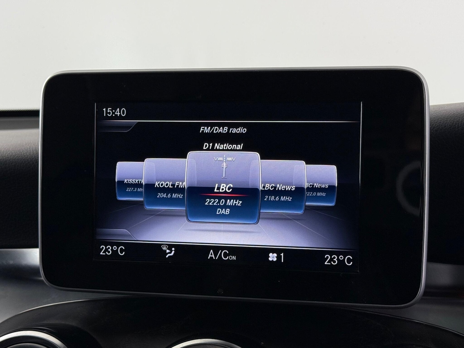 Used Mercedes-Benz GLC 2019 for sale - 76468791: Photo 32