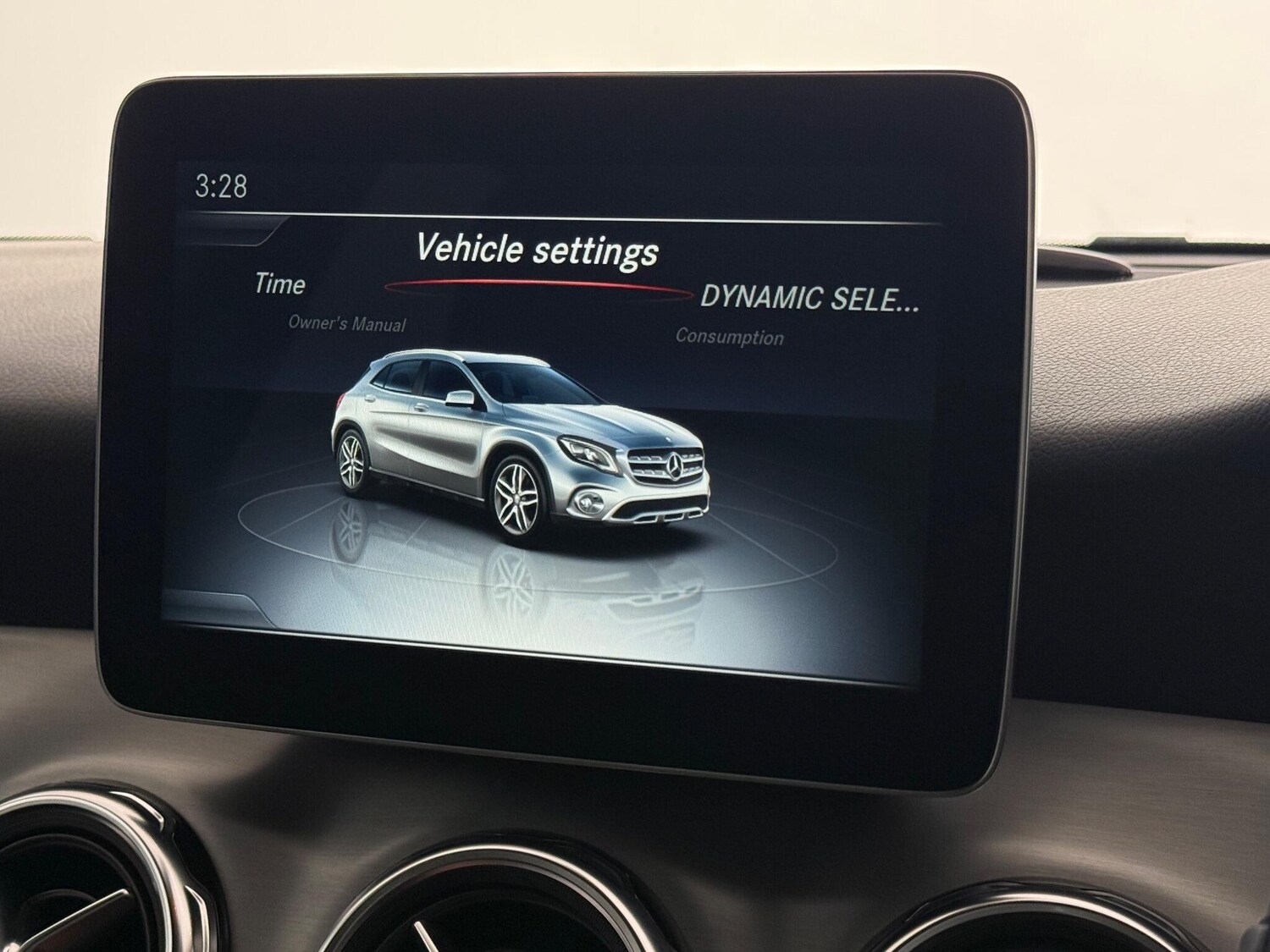 Used Mercedes-Benz GLA 2017 for sale - 76468651: Photo 35