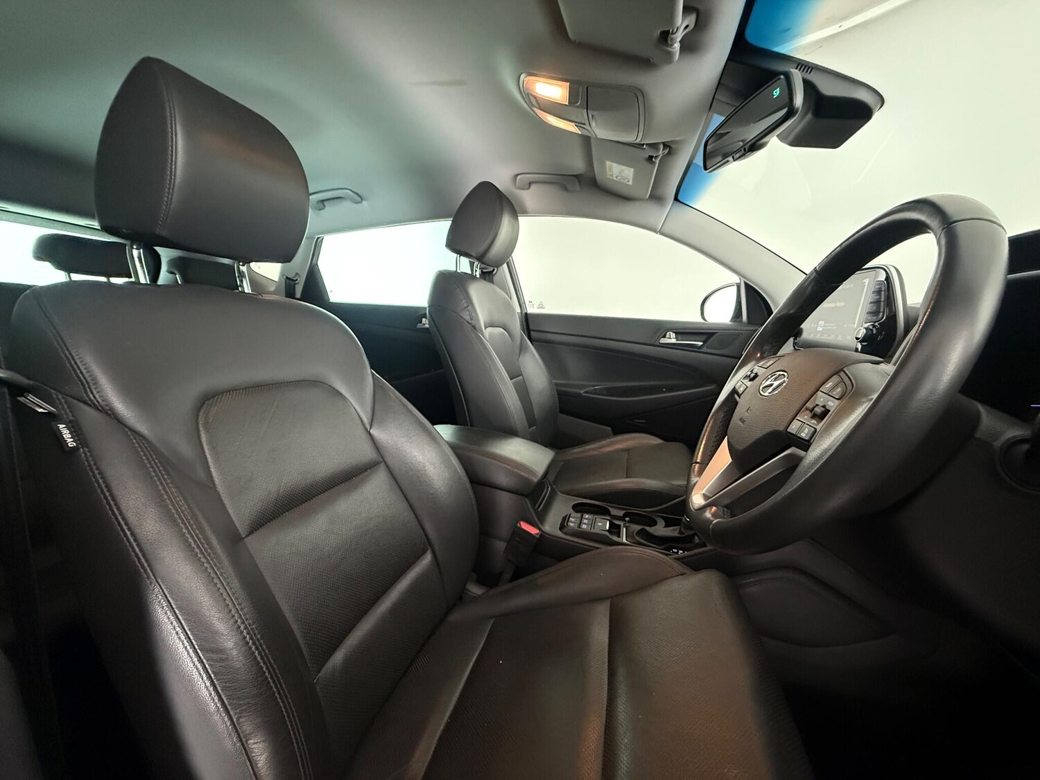 Used Hyundai TUCSON 2019 for sale - 76620201: Photo 16