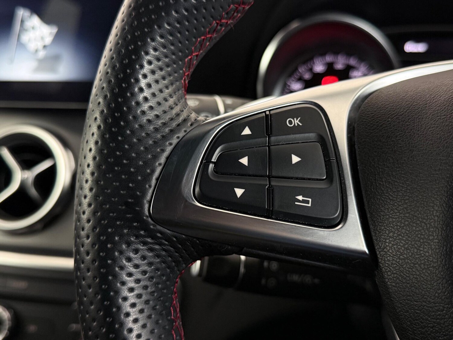 Used Mercedes-Benz GLA 2018 for sale - 76645770: Photo 26