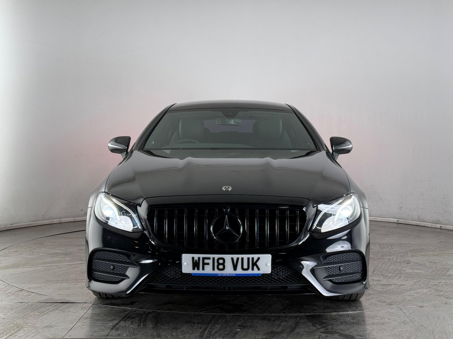 Used Mercedes-Benz E Class 2018 for sale - 78078645: Photo 2