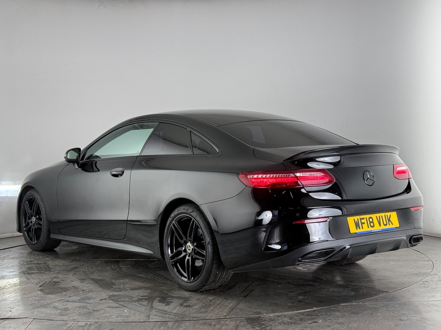 Used Mercedes-Benz E Class 2018 for sale - 78078645: Photo 4