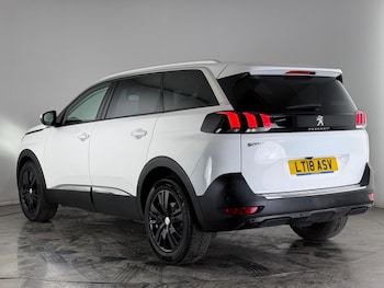 Used Peugeot 5008 2018 for sale - 77696878: Photo