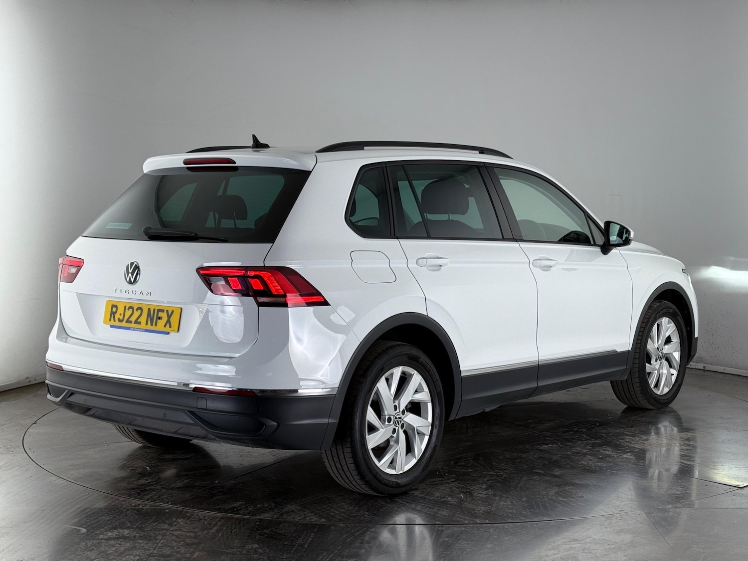 Used Volkswagen Tiguan 2022 for sale - 77181174: Photo 4