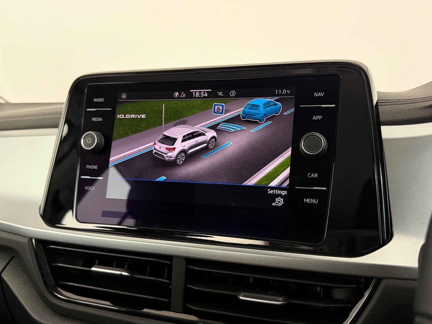 Used Volkswagen T-Roc 2022 for sale - 77246485: Photo 32