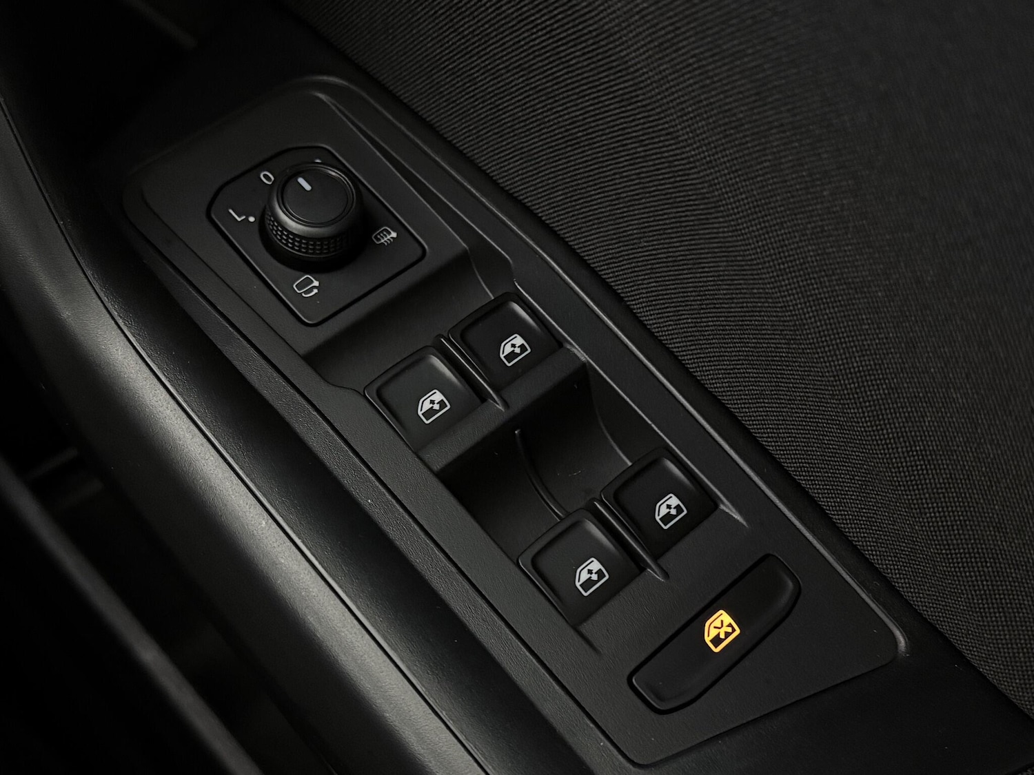 Used Volkswagen T-Roc 2022 for sale - 77246485: Photo 36