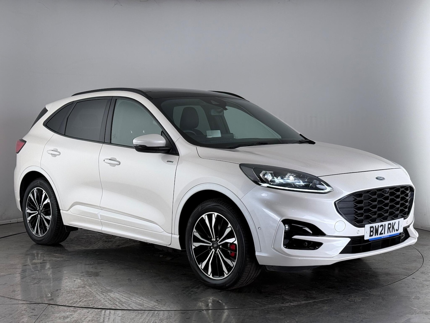 Used Ford Kuga 2021 for sale - 76468149: Photo 1