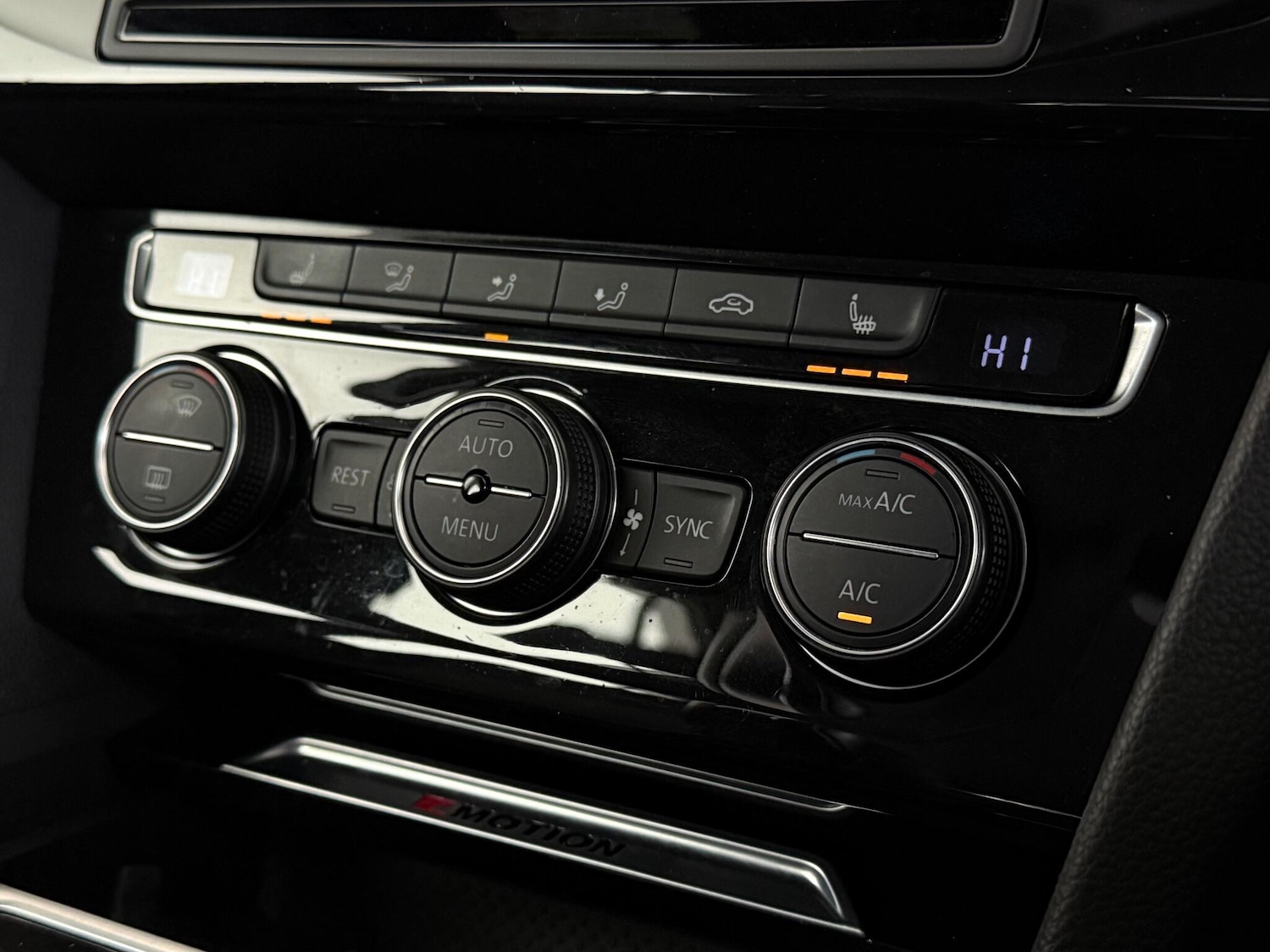 Used Volkswagen Passat 2016 for sale - 77222020: Photo 35