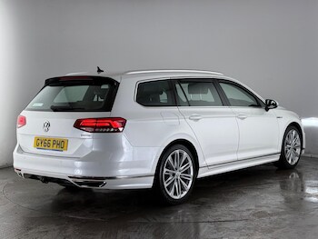 Used Volkswagen Passat 2016 for sale - 77222020: Photo