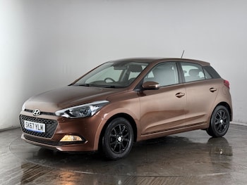 Used Hyundai i20 2017 for sale - 76468701: Photo
